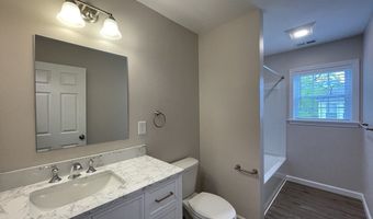 24 Pearl St 4, Ayer, MA 01432
