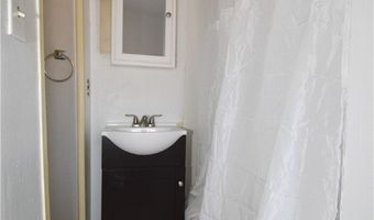 86-88 S 11TH St, Airville, PA 15203
