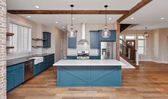 5247 Harvest Rd, Ames, IA 50014