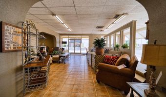 321 S Canyon St, Carlsbad, NM 88220