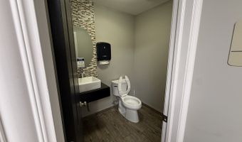 777 E Algonquin Rd, Algonquin, IL 60102