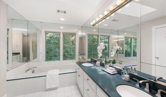 9600 EAGLE RIDGE Dr, Bethesda, MD 20817