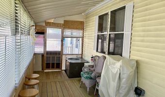 14 Third St, Beacon Falls, CT 06403