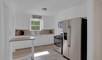 5736 S Lakeshore Dr, Shreveport, LA 71119