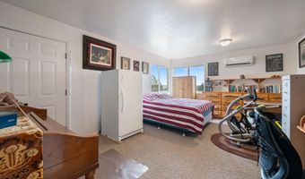 635 N Cougar Ln, Apple Valley, UT 84737