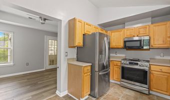 15605 EVERGLADE Ln A303, Bowie, MD 20716