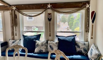225 Pearl St, Beach Haven, NJ 08008