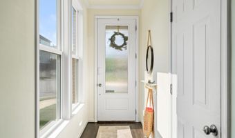 42265 HAMPTON WOODS Ter, Brambleton, VA 20148