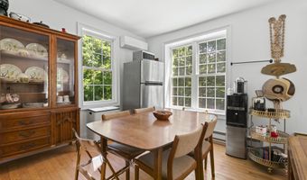 341 Chapel Hill Rd, Atlantic Highlands, NJ 07716