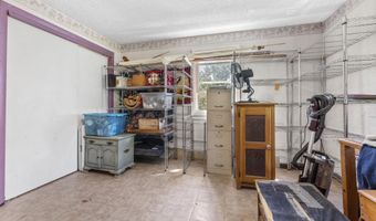 252 Meadowhill Rd, Manchester, ME 04351