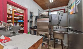 899 E Shore Dr, Adirondack, NY 12808