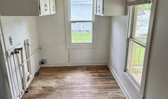 921 Lincoln Ave, Bedford, IN 47421