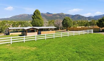 11 Camino De Adelaida Los Pinos Park, Arroyo Seco, NM 87514