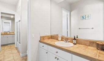 1546 Oak Ave, Carlsbad, CA 92008