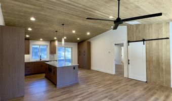 204 W Mill St, Cascade, ID 83611