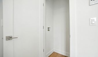 38 Hichborn 205, Boston, MA 02135