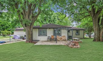 110 N Tresslar Ave, Bargersville, IN 46106