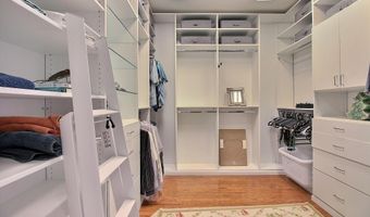 1342 Applewood Rd, Baton Rouge, LA 70808