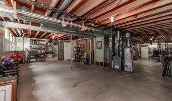 765 Spring Hill Farm Dr, Ballwin, MO 63021