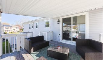 31 Salina Ave, Johnston, RI 02919
