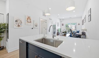 2310 4TH St NE 15, Washington, DC 20002