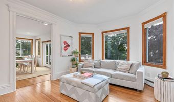 29 Grand Ave, Atlantic Highlands, NJ 07716