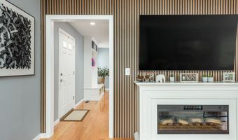 42 Chestnut St 11, Bethel, CT 06801