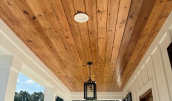242 Leadwood St, Andrews, SC 29510