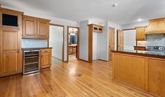 633 Kenwood Dr, Bartlesville, OK 74006