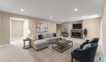 813 E Heatherwood Dr, Brandon, SD 57005