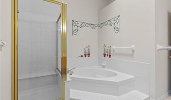 1700 Highview Circle Ct, Ballwin, MO 63021