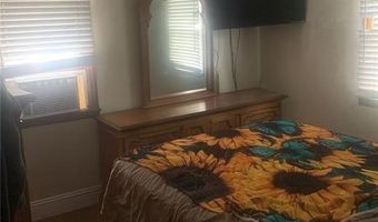 80 Phenix Ave, Cranston, RI 02920