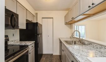 615 Broadway 37, Amityville, NY 11701