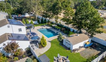 23 Pelican Dr, Bayville, NJ 08721
