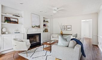 994 Coach House Dr, Tucker, GA 30084