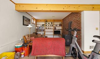 40 Indian Ladder Dr, Altamont, NY 12009