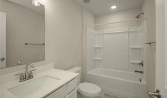 5860 156th St W, Apple Valley, MN 55124