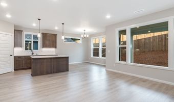 734 NW 28TH St, Battle Ground, WA 98604