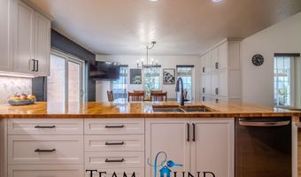 5102 Vista Way, Casper, WY 82601