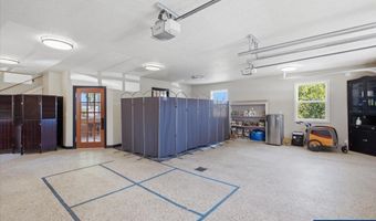 11255 Kroenig Rd, Amity, OR 97101