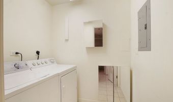 77 S Evergreen Ave 206, Arlington Heights, IL 60005