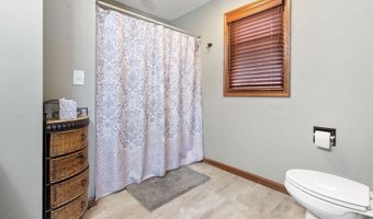 1501 BEDFORD Ln, Appleton, WI 54915