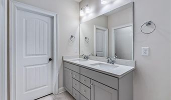 1696 OVERHILL Ct, Auburn, AL 36830