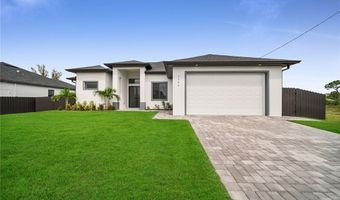 3539 NE 14th Pl, Cape Coral, FL 33909