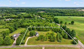 15510 Davis Dr, Addison, MI 49220