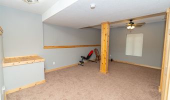 30421 Pueblo Ct, Adel, IA 50003