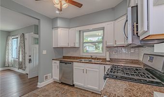 360 Baldwin Rd, Akron, OH 44312