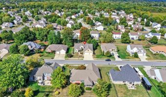 6686 Woodcrest Dr, Avon, IN 46123