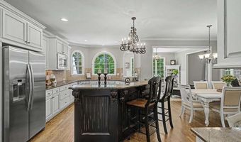 31 Rocky Brook Ct, Acworth, GA 30101