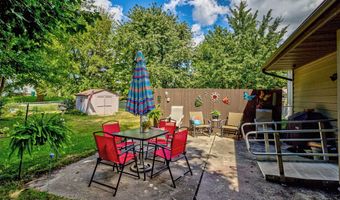 111 Sandburg Ct, Ames, IA 50014